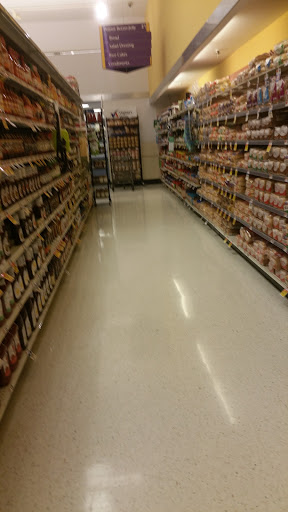 Grocery Store «Giant Food», reviews and photos, 10400 Old Georgetown Rd, Bethesda, MD 20814, USA