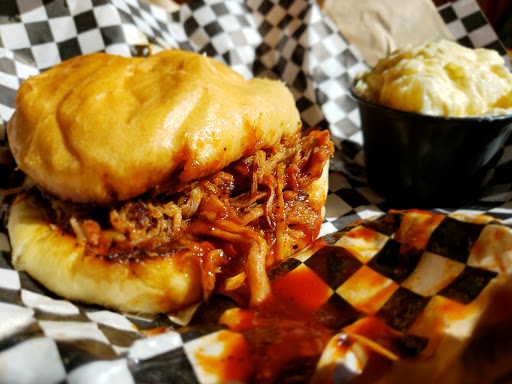 Barbecue Restaurant «Warthog Barbeque Pit», reviews and photos, 4921 20th St E, Fife, WA 98424, USA