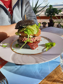 Hamburger du Restaurant français Restaurant Le Lanaud à Saint-Hilaire-Bonneval - n°1