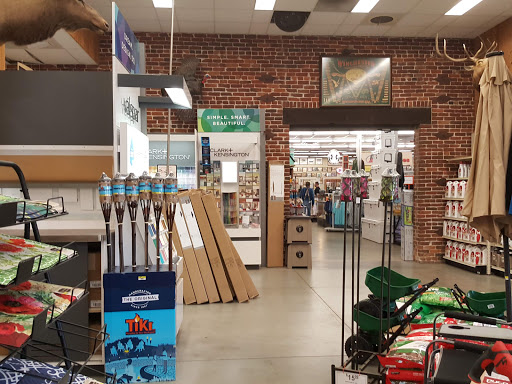 Hardware Store «Union Lumber Company», reviews and photos, 401 B St, Marysville, CA 95901, USA