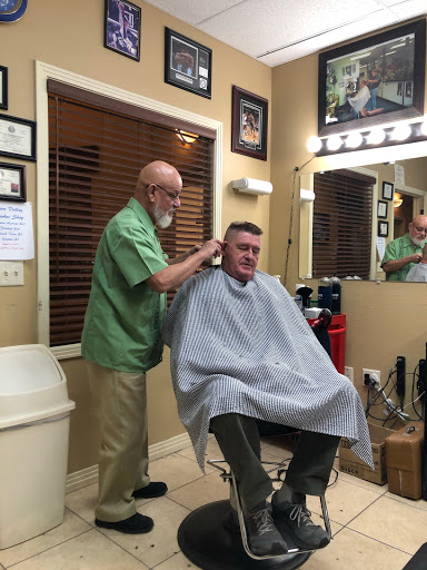 Barber Shop «Leon Valley Barber Shop», reviews and photos, 10919 Culebra Rd #112, San Antonio, TX 78253, USA