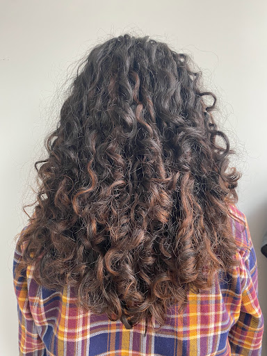 Best Curly Hair Salons Vancouver Near Me