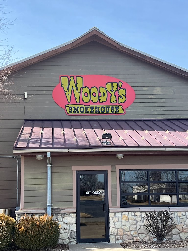 Woody’s Smokehouse 64801