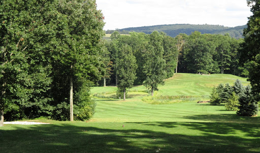Golf Course «Piney Apple Golf Course», reviews and photos, 165 Slatersville Rd, Biglerville, PA 17307, USA