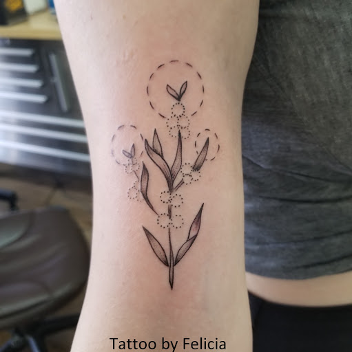 Tattoo Shop «Tiger Lotus Tattoo and Piercing», reviews and photos, 17230 S Tamiami Trail, Fort Myers, FL 33908, USA