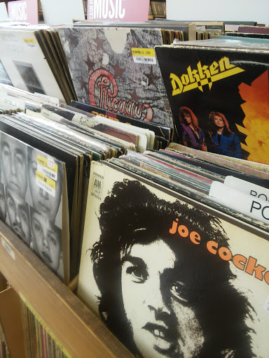 Book Store «Half Price Books», reviews and photos, 31 Orland Square Dr, Orland Park, IL 60462, USA