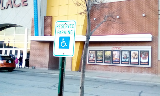 Movie Theater «AMC Classic Galewood Crossings 14», reviews and photos, 5530 W Homer St, Chicago, IL 60639, USA