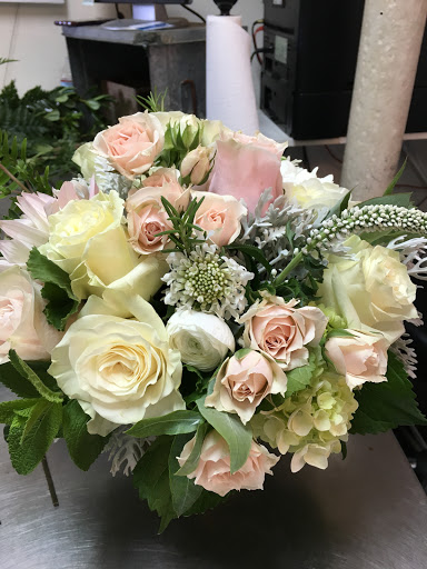 Florist «Finally Flowers», reviews and photos, 770 Stevens St, Lowell, MA 01851, USA