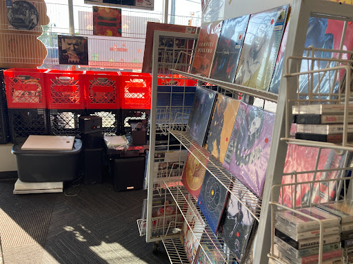 Music Store «CD Exchange», reviews and photos, 2818 Henry St, Norton Shores, MI 49441, USA