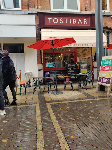 https://m.facebook.com/Pats-Tosti-Bar-103757151360470/