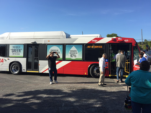 Community Center «Lincoln Community Center», reviews and photos, 2915 E Commerce St, San Antonio, TX 78203, USA