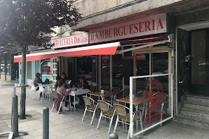 Hamburguesería Davilas image