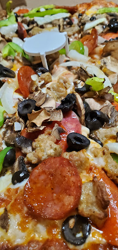 Pizza Restaurant «Round Table Pizza», reviews and photos, 10389 SE 82nd Ave, Happy Valley, OR 97086, USA