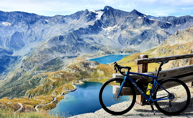 Rezensionen über Zeen Bikes in Zürich - Fahrradgeschäft