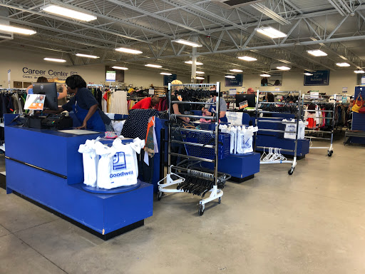 Thrift Store «Goodwill», reviews and photos