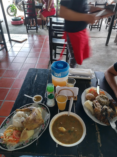 Restaurante La Casona - Cra. 7, Puerto Wilches, Santander, Colombia