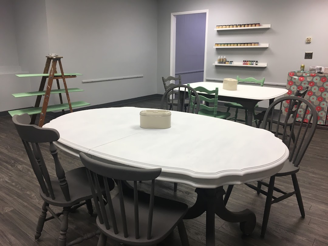 Little Crafting Studio