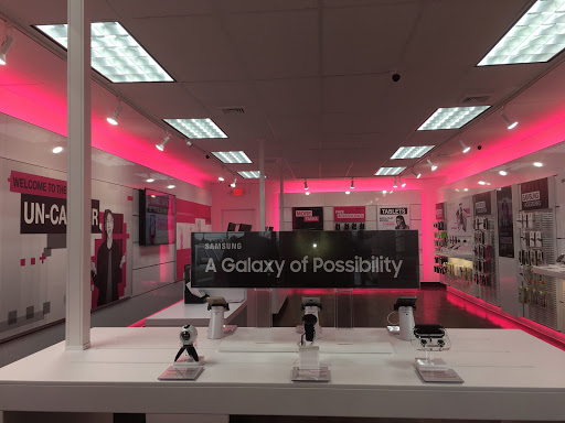 Cell Phone Store «T-Mobile», reviews and photos, 6041 Rochester Rd Suite 5, Troy, MI 48085, USA