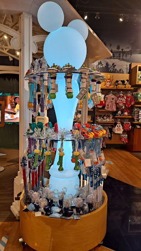 Toy Store «Disney Store», reviews and photos, 350 W Hillcrest Dr, Thousand Oaks, CA 91360, USA