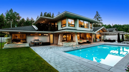 Erik Brown - Compass Real Estate Agent in Beverly Hills, CA image