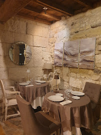 Atmosphère du Restaurant Les Arches à Aigues-Mortes - n°11