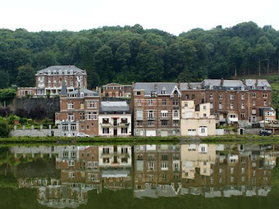 au fil de l'eau Av. Colonel Cadoux 88, 5500 Dinant, Belgique