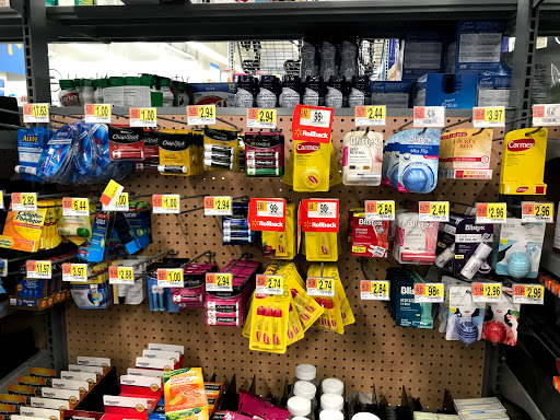 Discount Store «Walmart», reviews and photos, 120 Commercial Pkwy, Branford, CT 06405, USA