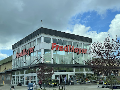 Grocery Store «Fred Meyer», reviews and photos, 12221 120th Ave NE, Kirkland, WA 98034, USA