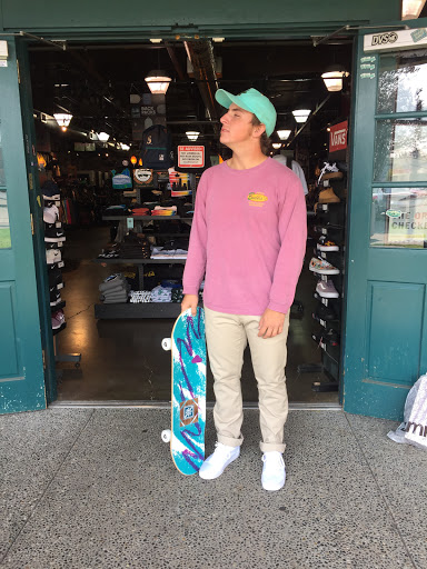 Clothing Store «Zumiez», reviews and photos, 461 S Fork Ave SW, North Bend, WA 98045, USA