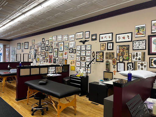 Tattoo Shop «Flying Tiger Tattoo», reviews and photos, 6081 Montgomery Rd #1, Cincinnati, OH 45213, USA