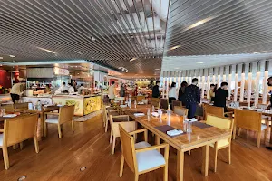 cafe TOO (Island Shangri-La) image
