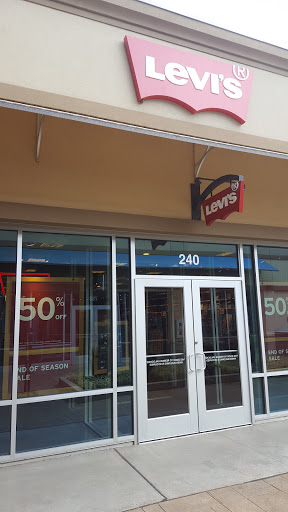 Shopping Mall «Asheville Outlets», reviews and photos, 800 Brevard Rd, Asheville, NC 28806, USA