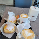 Photo n°1 de l'avis de Claudio. fait le 11/08/2022 à 10:01 sur le  BAR PASTICCERIA LA MODERNA à Lido delle Nazioni