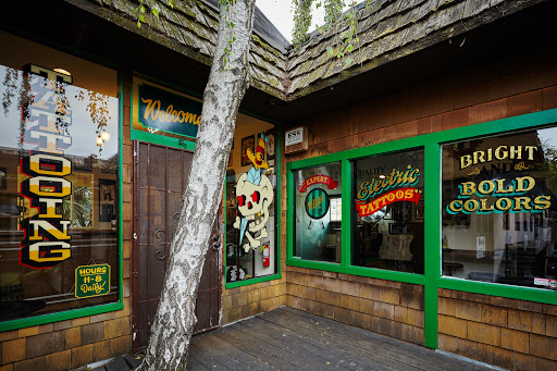 Explore abstract tattoos ideas, creative tattoo ideas in Oakland, available at Apex Tattoo