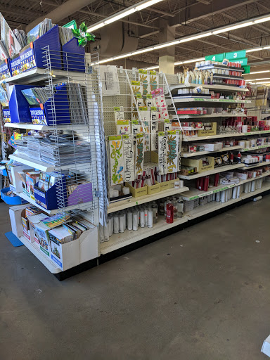 Dollar Store «Dollar Tree», reviews and photos, 806 Pelham Pkwy #4, Pelham, NY 10803, USA