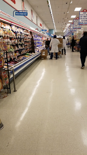 Grocery Store «ShopRite of Commerce St.-Stamford, CT», reviews and photos, 1990 W Main St, Stamford, CT 06902, USA