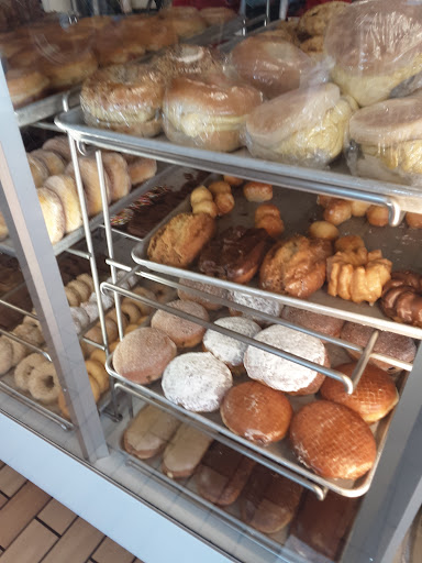 Donut Shop «Happy Donuts», reviews and photos, 1041 Gilman St, Berkeley, CA 94710, USA