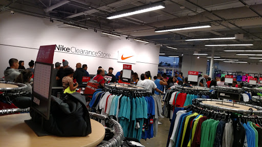Sporting Goods Store «Nike Clearance Store», reviews and photos, 1275 Marina Blvd, San Leandro, CA 94577, USA