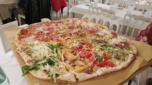 Albergo-Ristorante-Pizzeria La Pineta in Cingoli, Provincia di Macerata