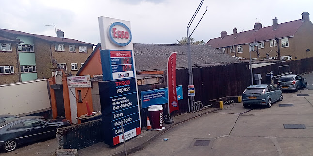 Reviews of ESSO TESCO LEYTON EXPRESS in London - Gas station