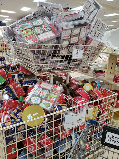 Home Goods Store «Christmas Tree Shops», reviews and photos, 28-34 Broadway, Lynnfield, MA 01940, USA