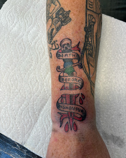 Explore line tattoo ideas for females, creative tattoo ideas in Belgrade, available at The Loyal Sparrow Tattoo and Piercing