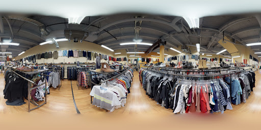Used Clothing Store «Crossroads Trading Co.», reviews and photos, 128 NW 23rd Ave, Portland, OR 97210, USA