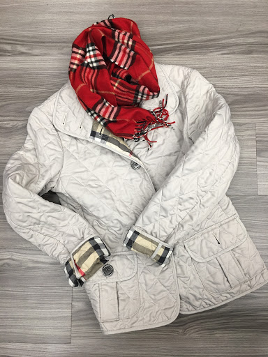 Used Clothing Store «Clothes Mentor», reviews and photos, 306 Oyster Point Rd, Newport News, VA 23602, USA