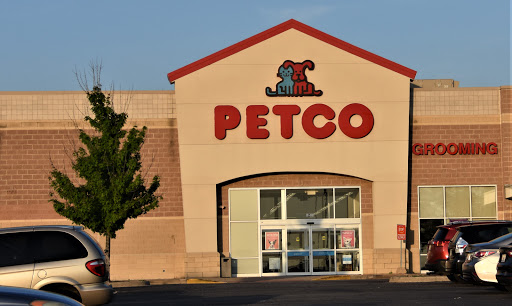 Petco Animal Supplies, 2242 N Richmond Rd, McHenry, IL 60051, USA, 