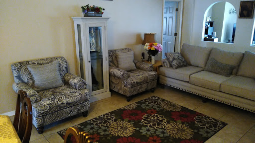 Furniture Store «Hudson’s Furniture & Mattress Outlet», reviews and photos, 3290 W 1st St, Sanford, FL 32771, USA