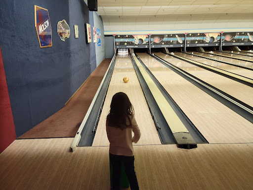 Bowling Alley «Maplewood Lanes», reviews and photos, 830 Woodland Dr E, Saline, MI 48176, USA