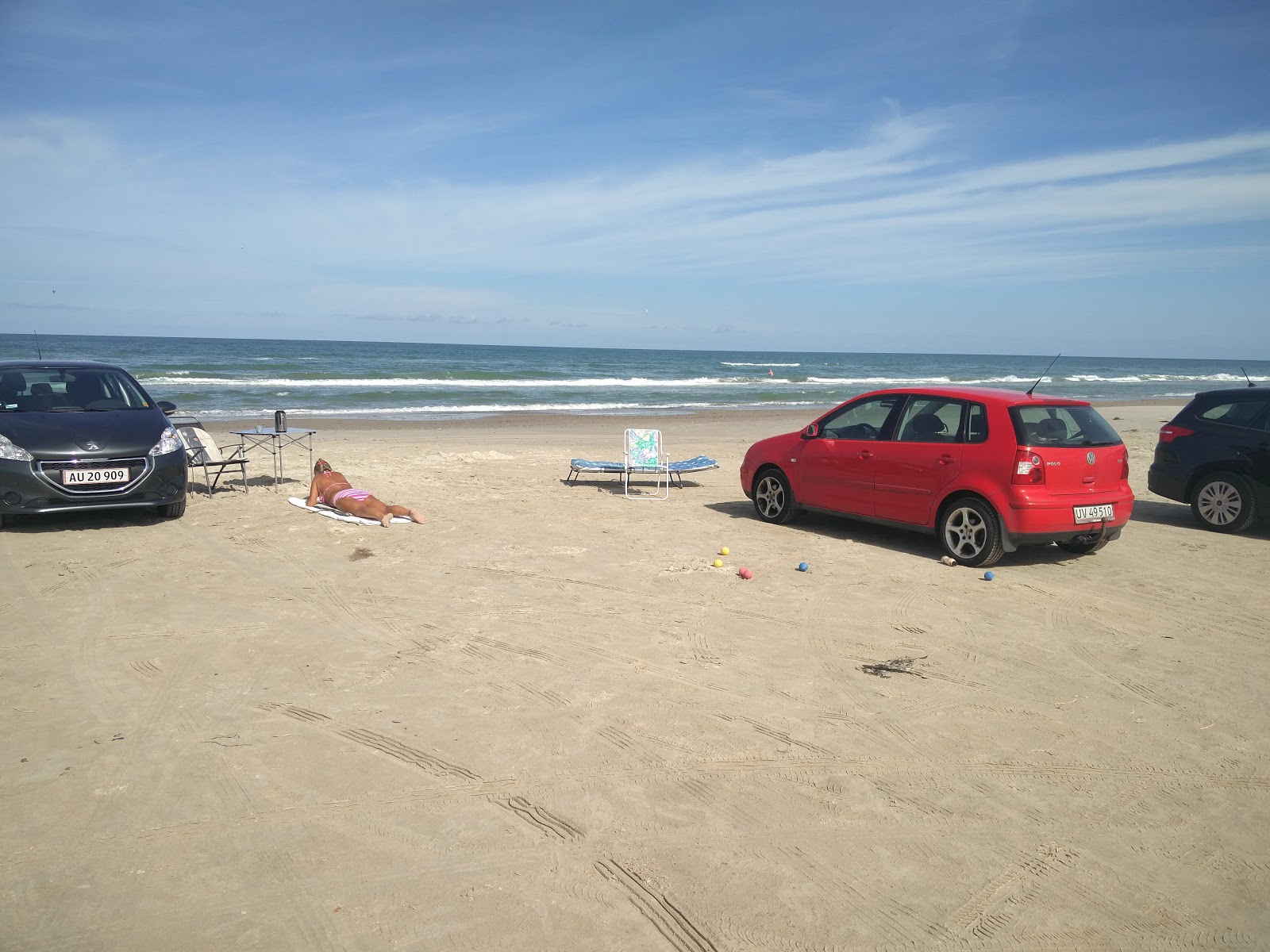Foto di Rodhus Beach con costa lunga e dritta