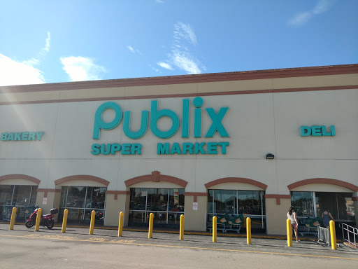 Publix Super Market at Grove Park Shopping Center, 1617 US-98, Lakeland, FL 33801, USA, 