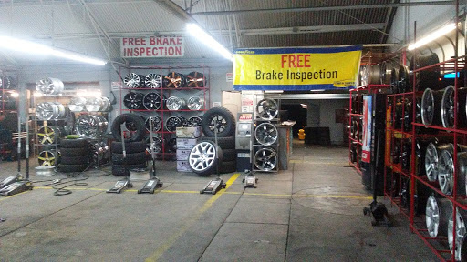 Tire repair shop Paradise